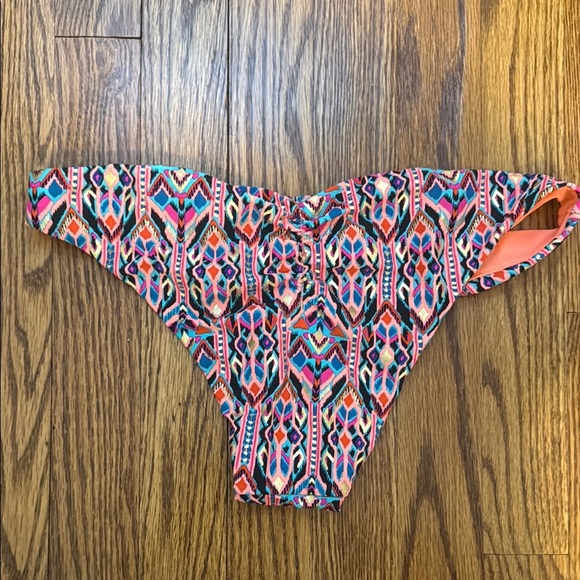 Colorful Geometric Bikini Set - Picture 10 of 12